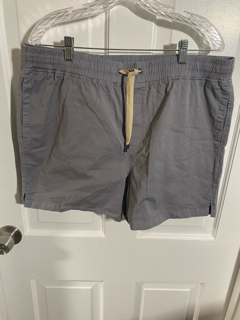 Right of Way Men's Athletic Drawstring Shorts - Gray